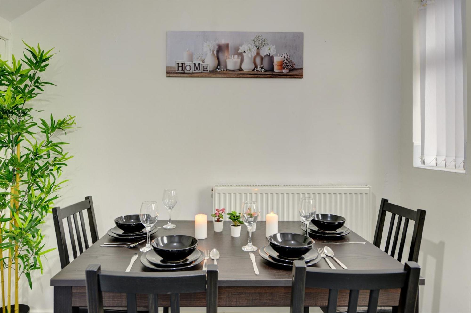 Apartment Stunning And Lovely 3 Bed House - Catch 22