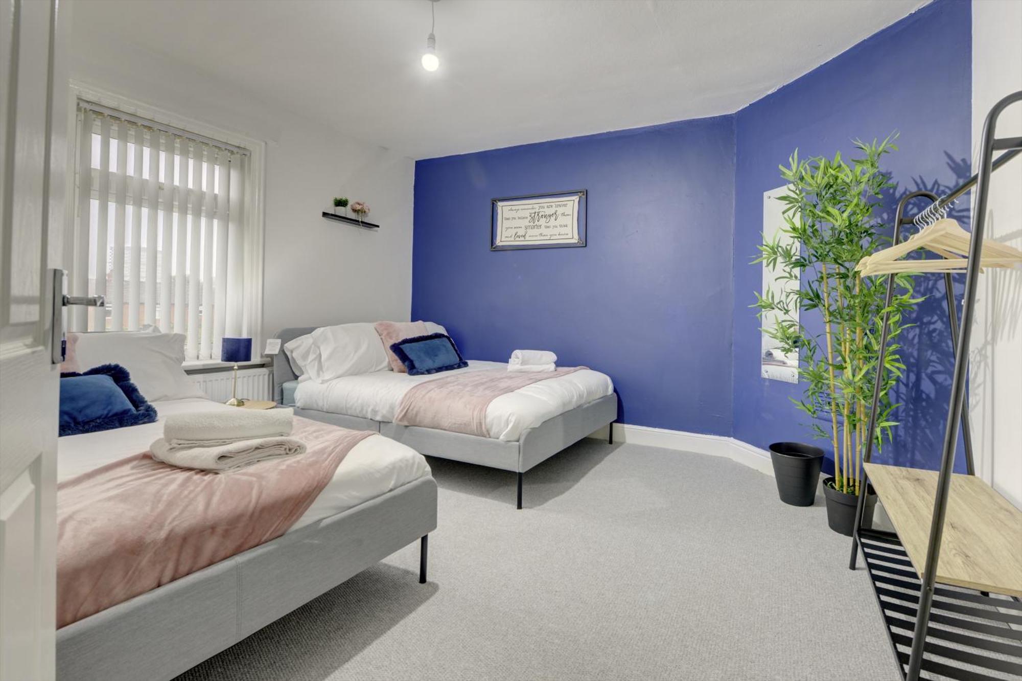 Apartment Stunning And Lovely 3 Bed House - Catch 22 Coventry