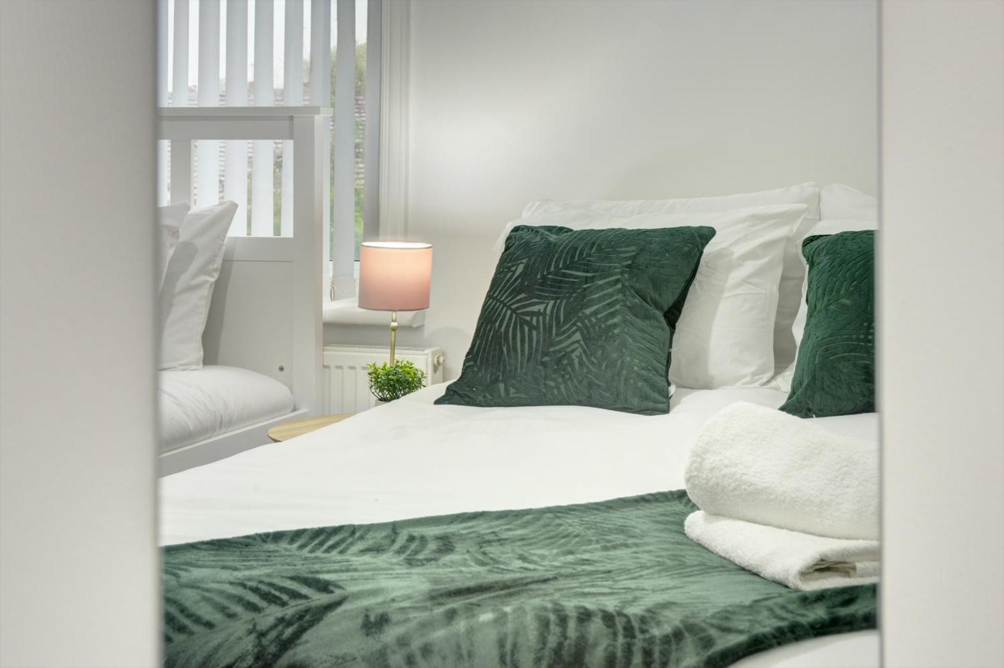 Apartment Stunning And Lovely 3 Bed House - Catch 22